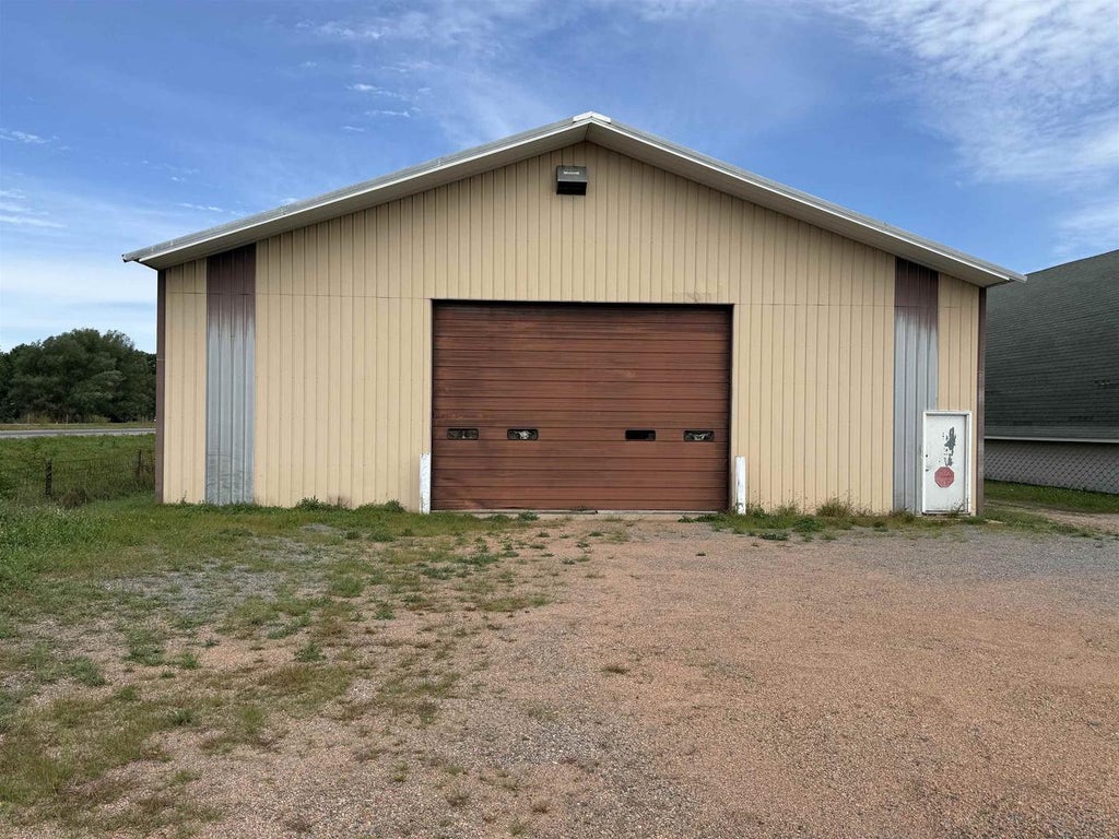 Photo of 5528 Roosevelt DRIVE #BROWN BUILDING, Plover, WI 54467 (MLS # 22604603)