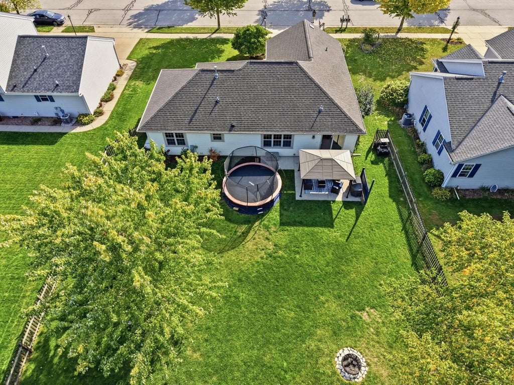 Photo of 3909 Stillwater CIRCLE, Waukesha, WI 53189 (MLS # 1984526)