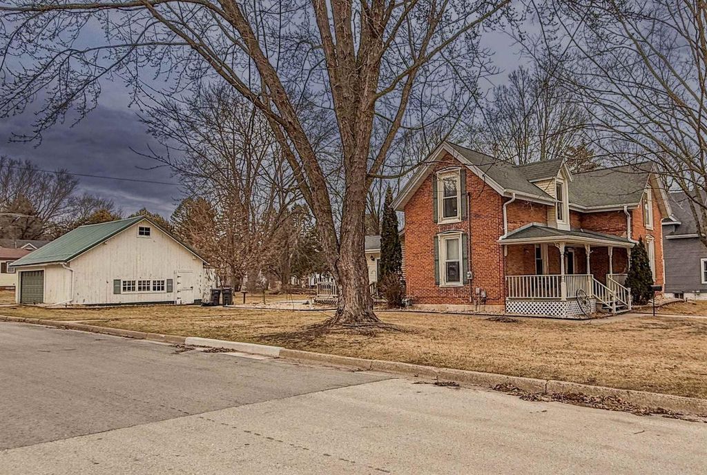 Photo of 447 Broadway STREET, Berlin, WI 54923 (MLS # 50318507)