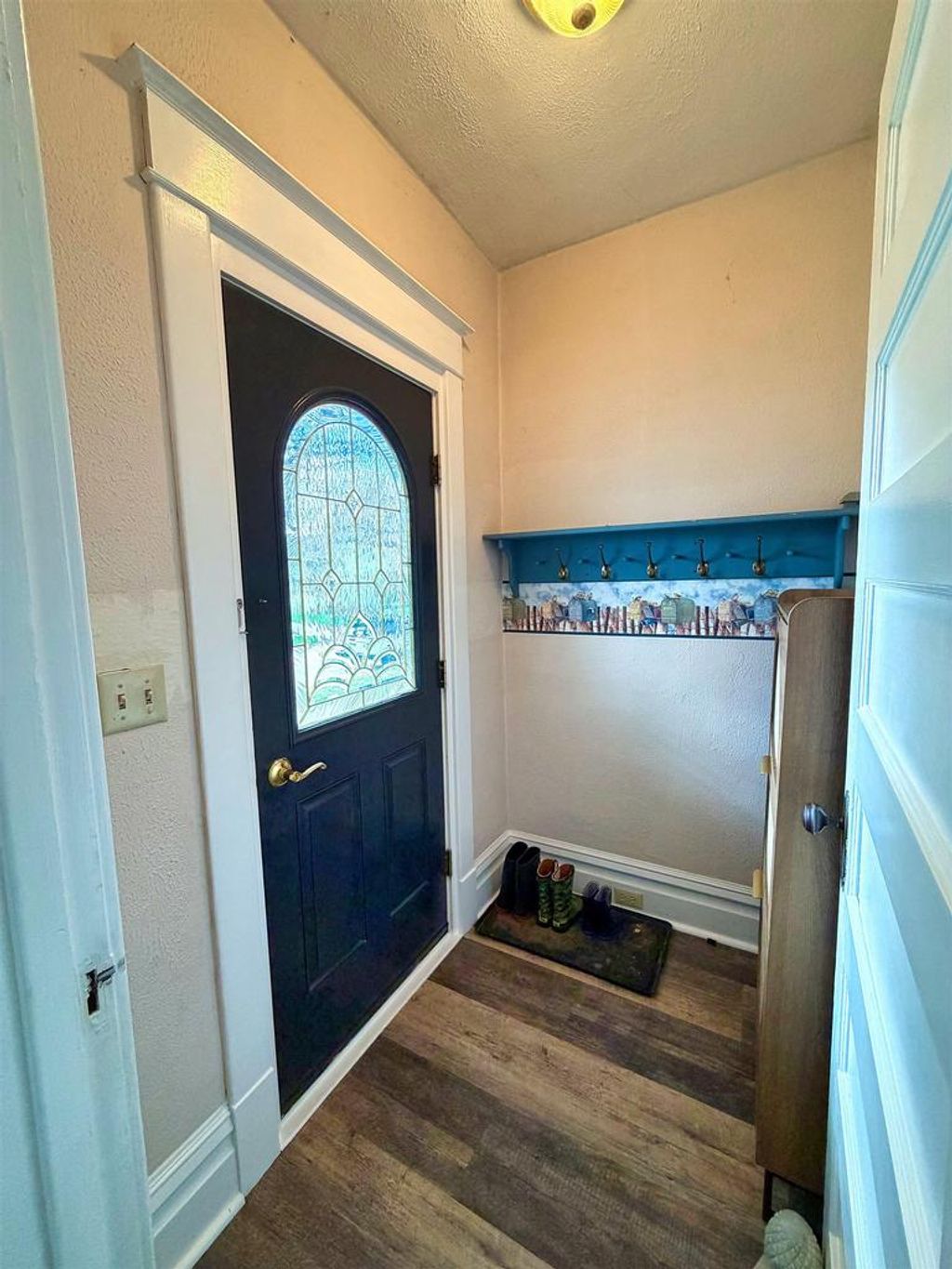 Photo of 1102 Mt Vernon STREET, Oshkosh, WI 54901 (MLS # 50324237)