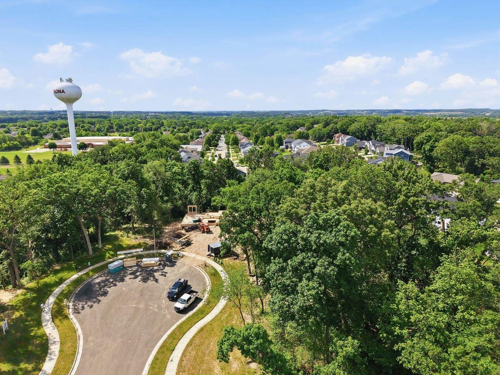 Photo of 1272 Retreat CIRCLE, Verona, WI 53593 (MLS # 2031479)