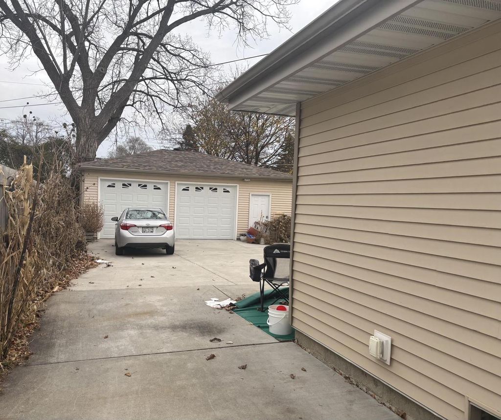 Photo of 1617 Ohio STREET, Racine, WI 53405 (MLS # 1944691)