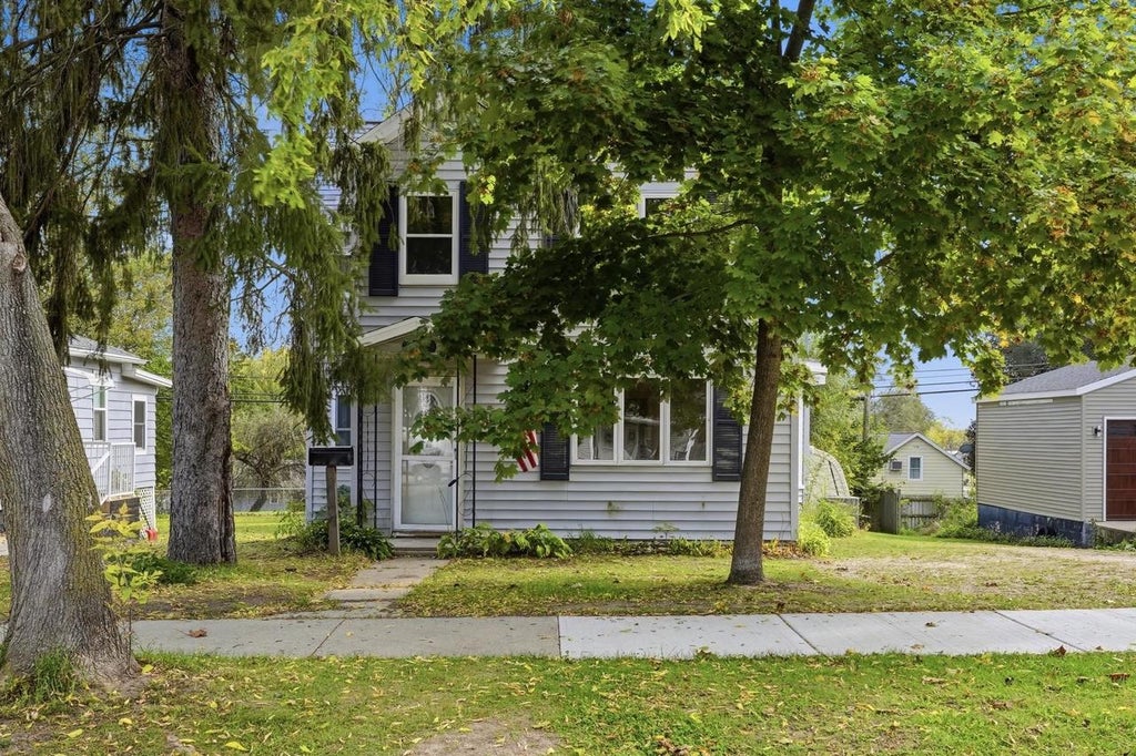Photo of 816 E Cook STREET, Portage, WI 53901 (MLS # 2034674)
