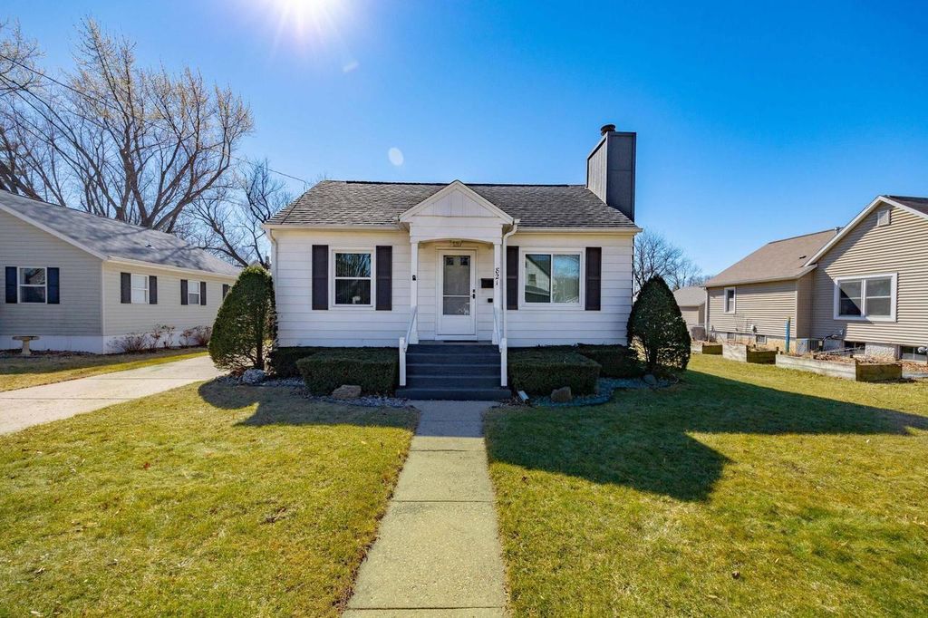 Photo of 821 Van Buren STREET, Fort Atkinson, WI 53538 (MLS # 2018149)