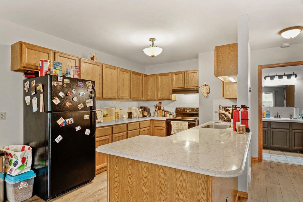 Photo of 824 N Clover LANE, Cottage Grove, WI 53527 (MLS # 2032582)