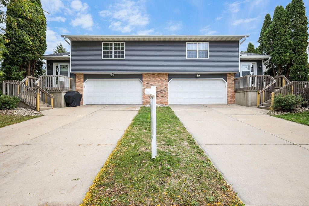 Photo of 824 N Clover LANE, Cottage Grove, WI 53527 (MLS # 2032582)