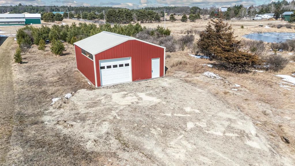 Photo of E2030 Polly ROAD, Waupaca, WI 54981 (MLS # 50322740)