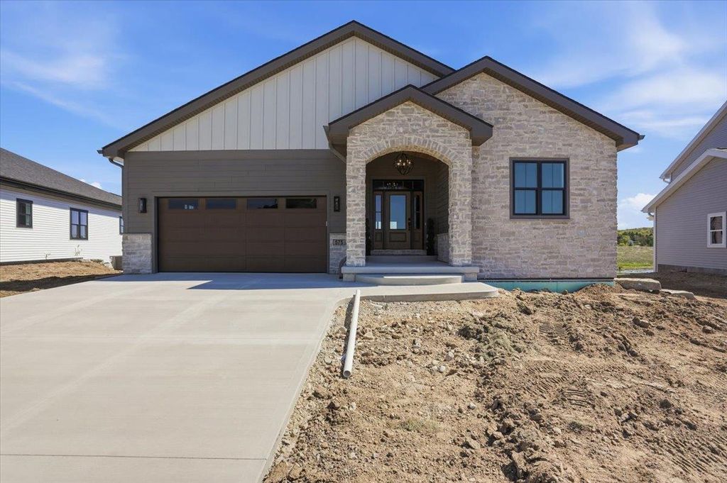 Photo of 575 Morning Cove CIRCLE, Verona, WI 53593 (MLS # 2023101)