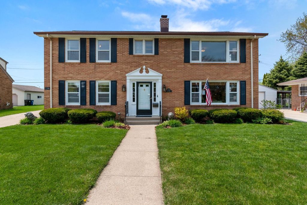 Photo of 2206 N Main STREET, Racine, WI 53402 (MLS # 1936942)