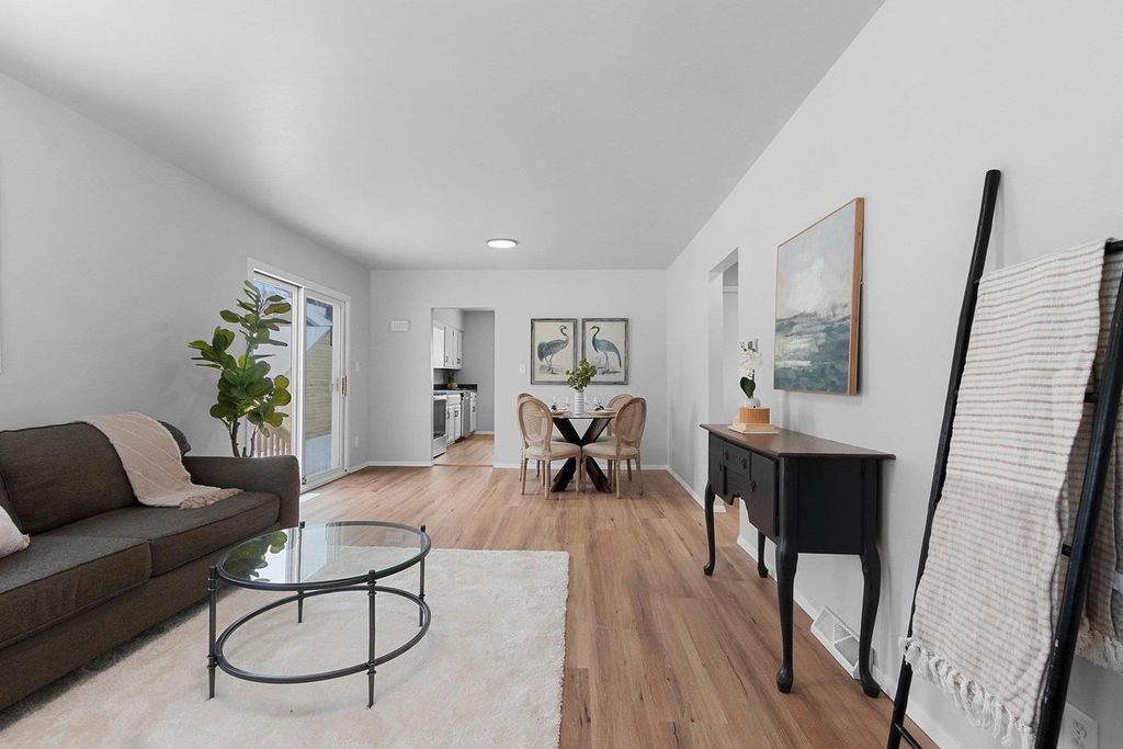 Photo of 907 W Oklahoma STREET, Appleton, WI 54914 (MLS # 50319978)