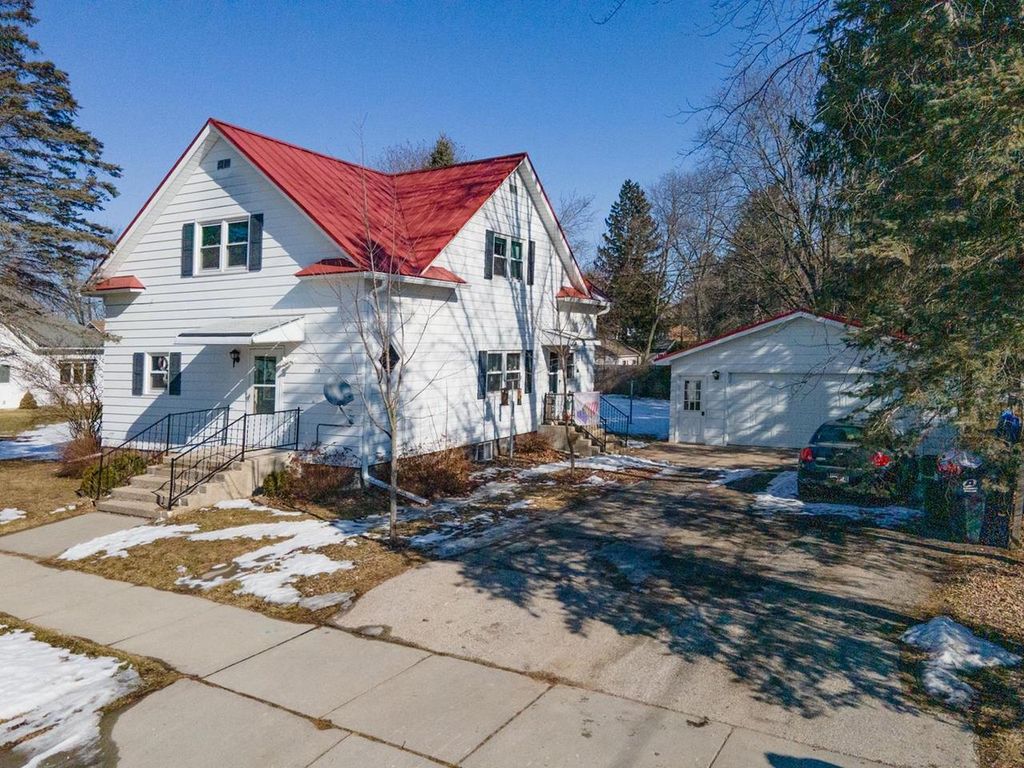 Photo of 215 N Oxford STREET, Wautoma, WI 54982 (MLS # 50321513)