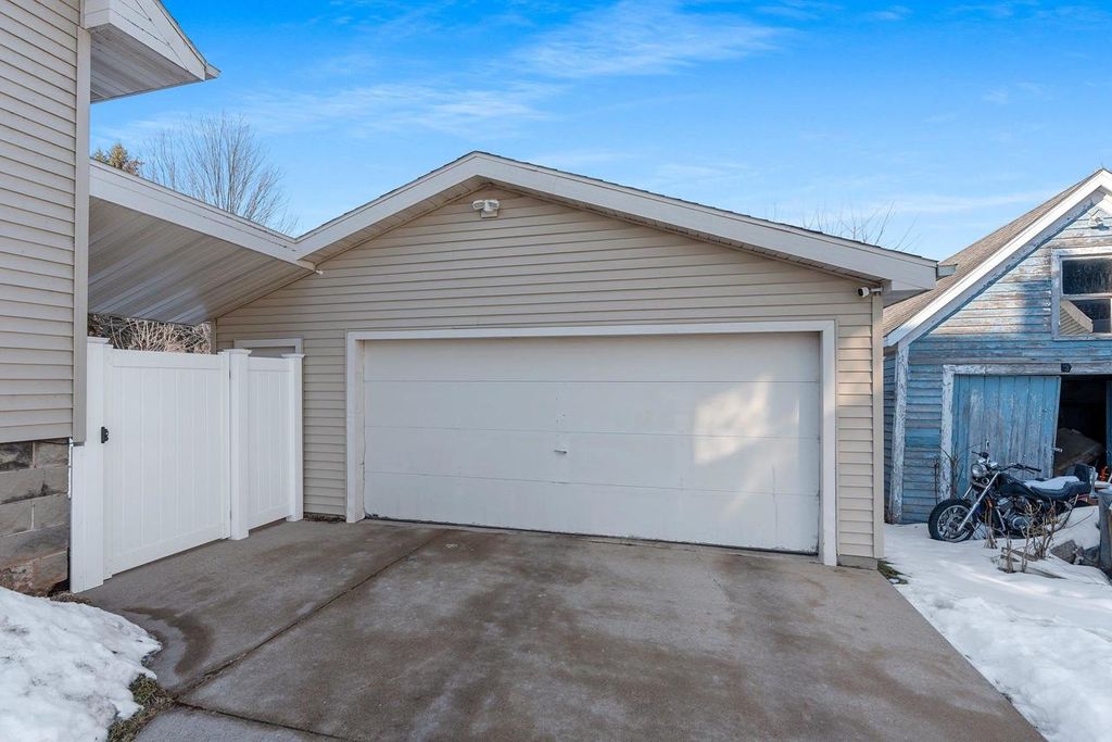 Photo of 313 S Mill STREET, Hortonville, WI 54944 (MLS # 50321177)