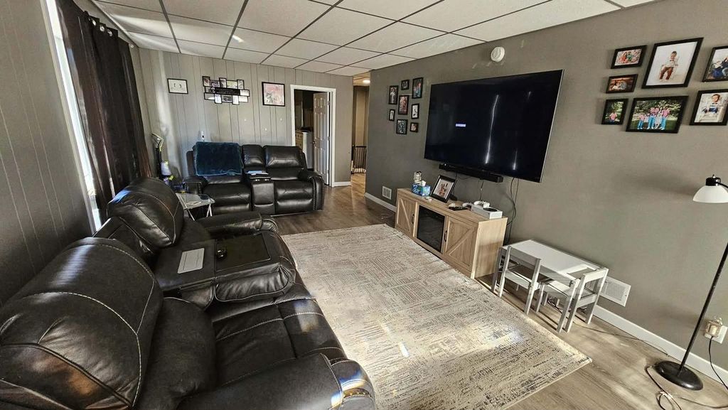 Photo of 1315 Doty STREET, Green Bay, WI 54301 (MLS # 50321216)