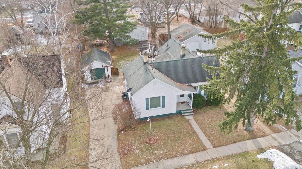Photo of 218 W Emmett STREET, Portage, WI 53901 (MLS # 2014788)