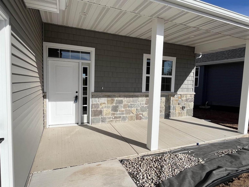 Photo of 852 W Nova WAY, Appleton, WI 54913 (MLS # 50334698)