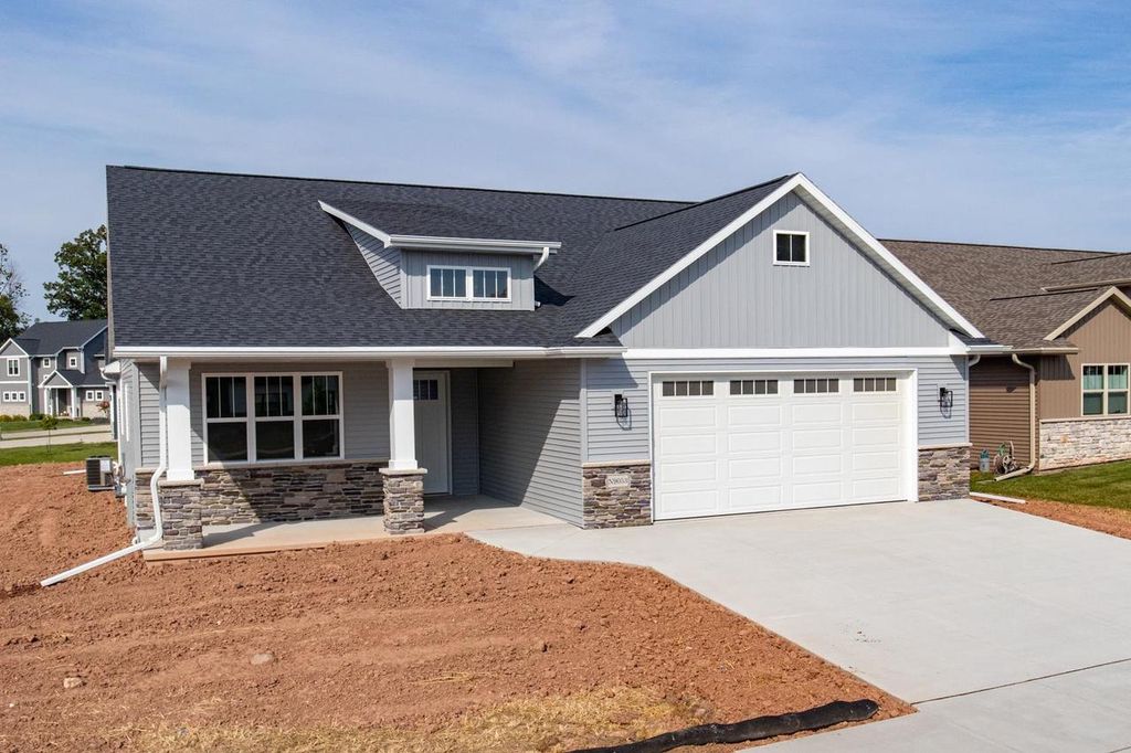 Photo of N9053 Southtowne DRIVE, Menasha, WI 54952 (MLS # 50322222)