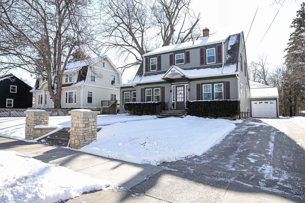 Photo of 821 W Prospect AVENUE, Appleton, WI 54915 (MLS # 50320893)
