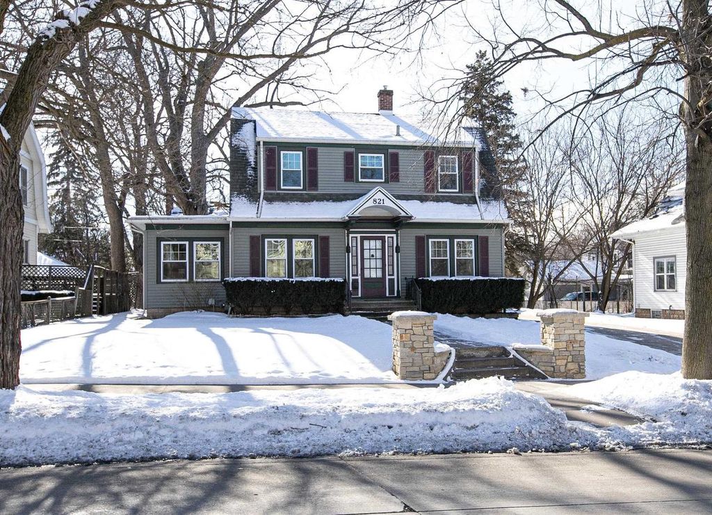 Photo of 821 W Prospect AVENUE, Appleton, WI 54915 (MLS # 50320893)