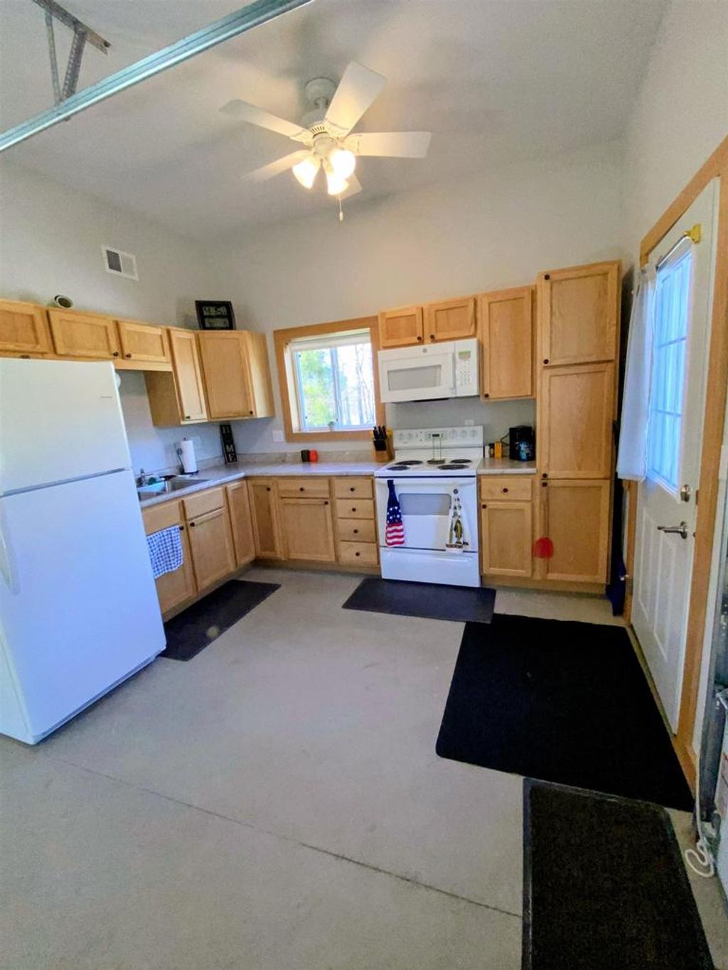 Photo of 170326 Irvings WAY, Rosholt, WI 54473 (MLS # 22601648)