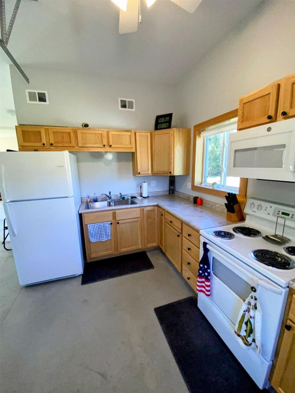 Photo of 170326 Irvings WAY, Rosholt, WI 54473 (MLS # 22601648)