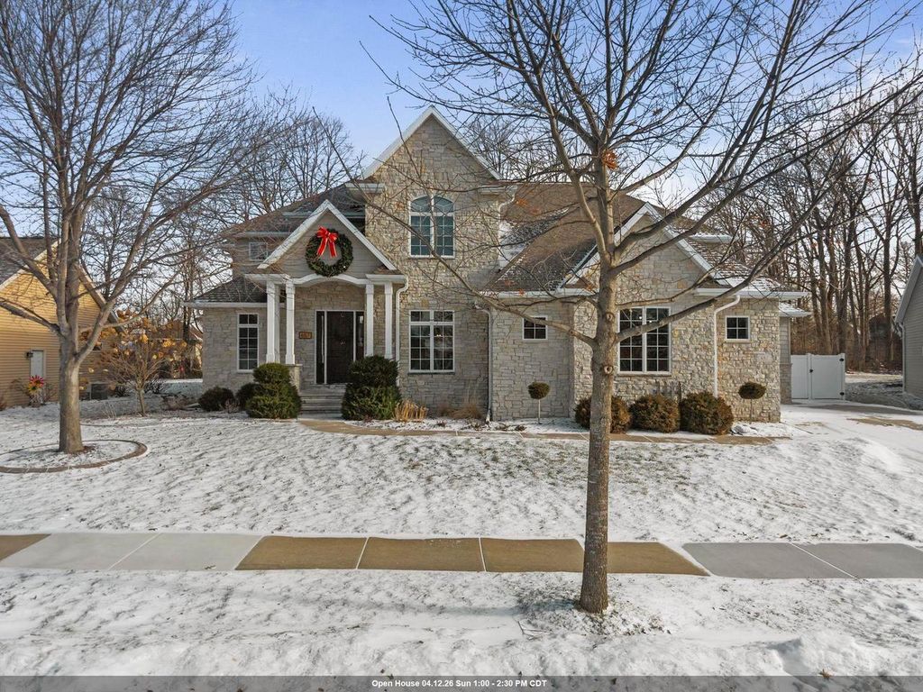 Photo of 657 Hideaway COURT, Combined Locks, WI 54113 (MLS # 50323033)