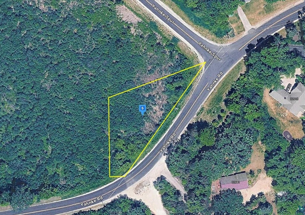 Photo of 32620 Yankee ROAD, WI 53105 (MLS # 6128684)