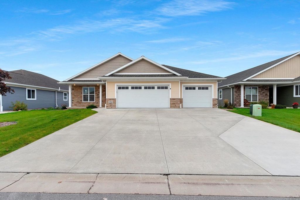 Photo of 4861 Wyld Berry WAY, Hobart, WI 54155 (MLS # 50315652)