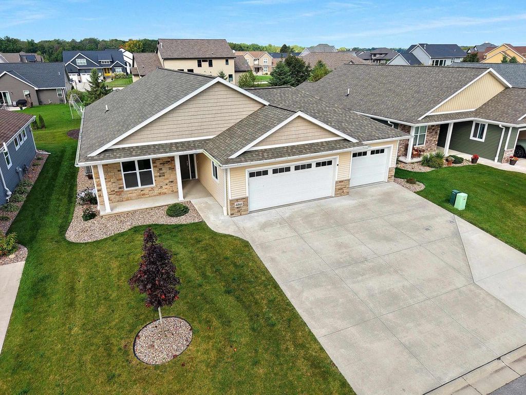 Photo of 4861 Wyld Berry WAY, Hobart, WI 54155 (MLS # 50315652)