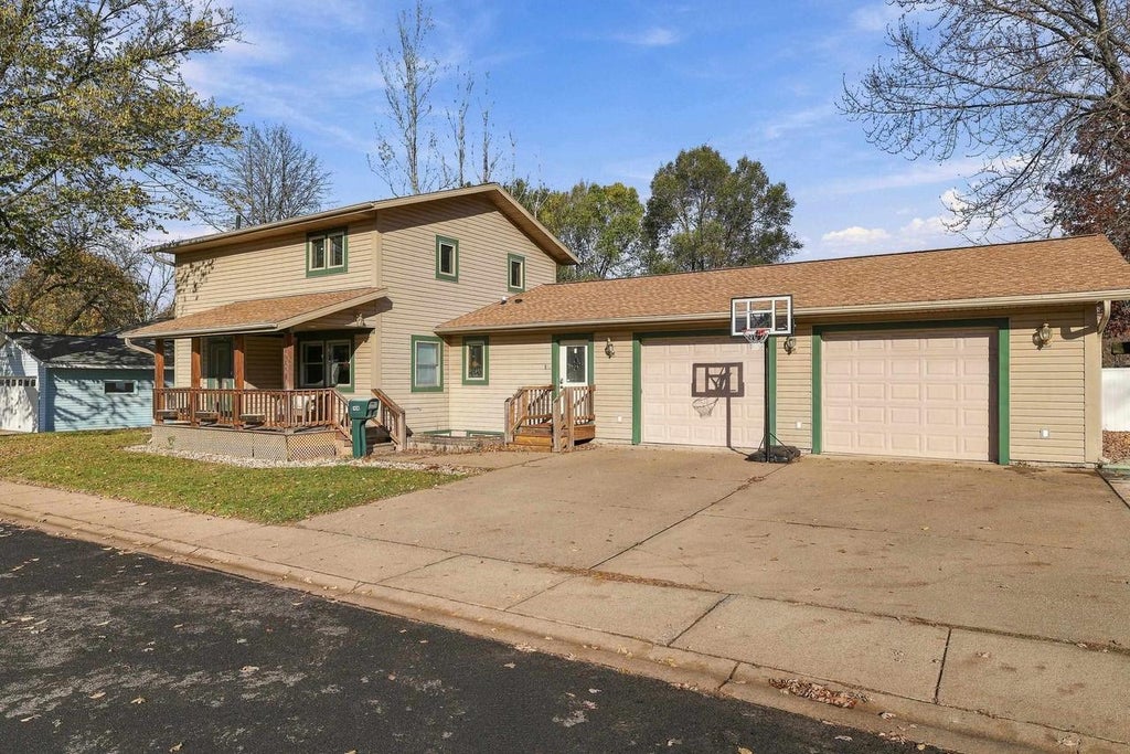 Photo of 408 Clark AVENUE, Rothschild, WI 54474 (MLS # 22605440)