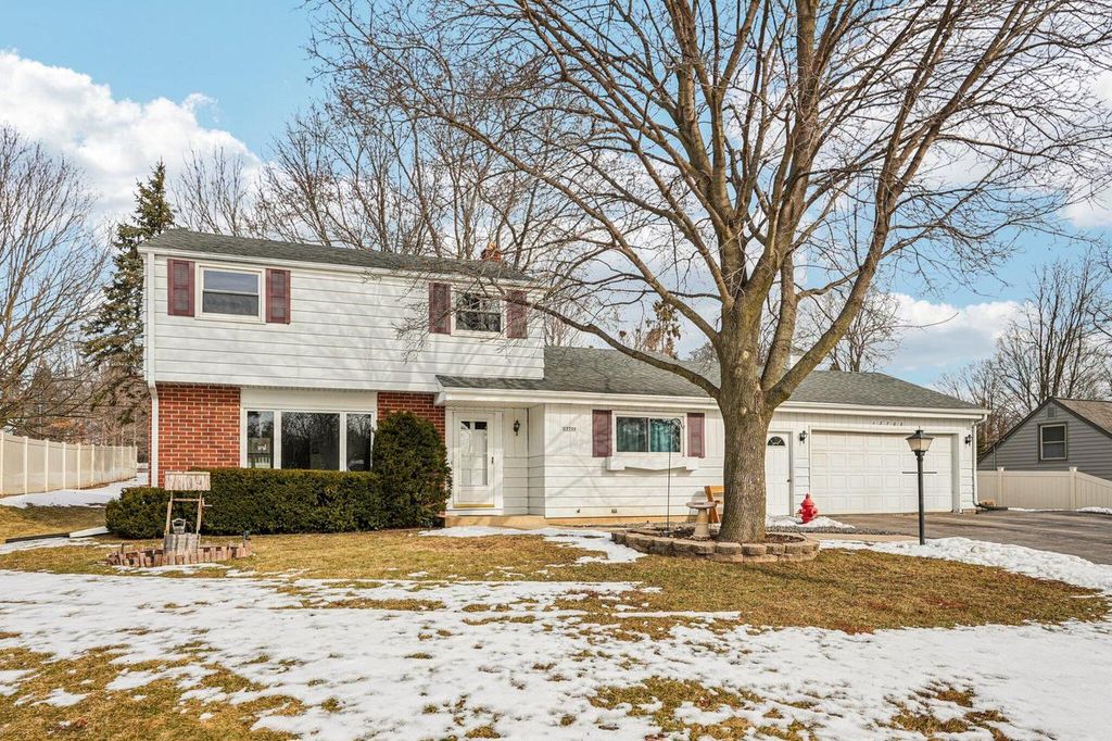 Photo of 12700 W Needham DRIVE, New Berlin, WI 53151 (MLS # 1950182)