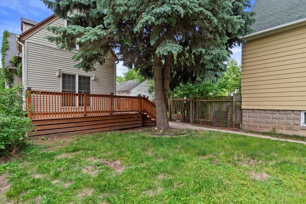 Photo of 3252 N 40th STREET, Milwaukee, WI 53216 (MLS # 1947052)