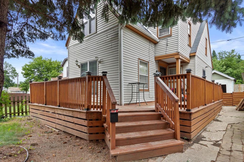 Photo of 3252 N 40th STREET, Milwaukee, WI 53216 (MLS # 1947052)