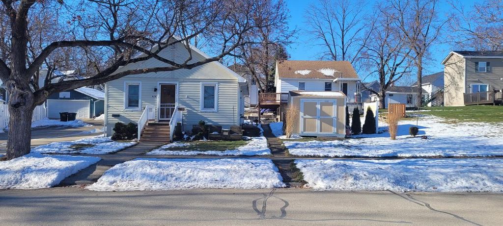 Photo of 424 Sage STREET, Lake Geneva, WI 53147 (MLS # 1945556)