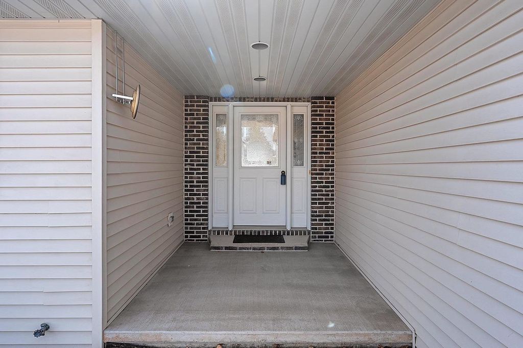 Photo of 3133 Selma COURT, Appleton, WI 54914 (MLS # 50321704)