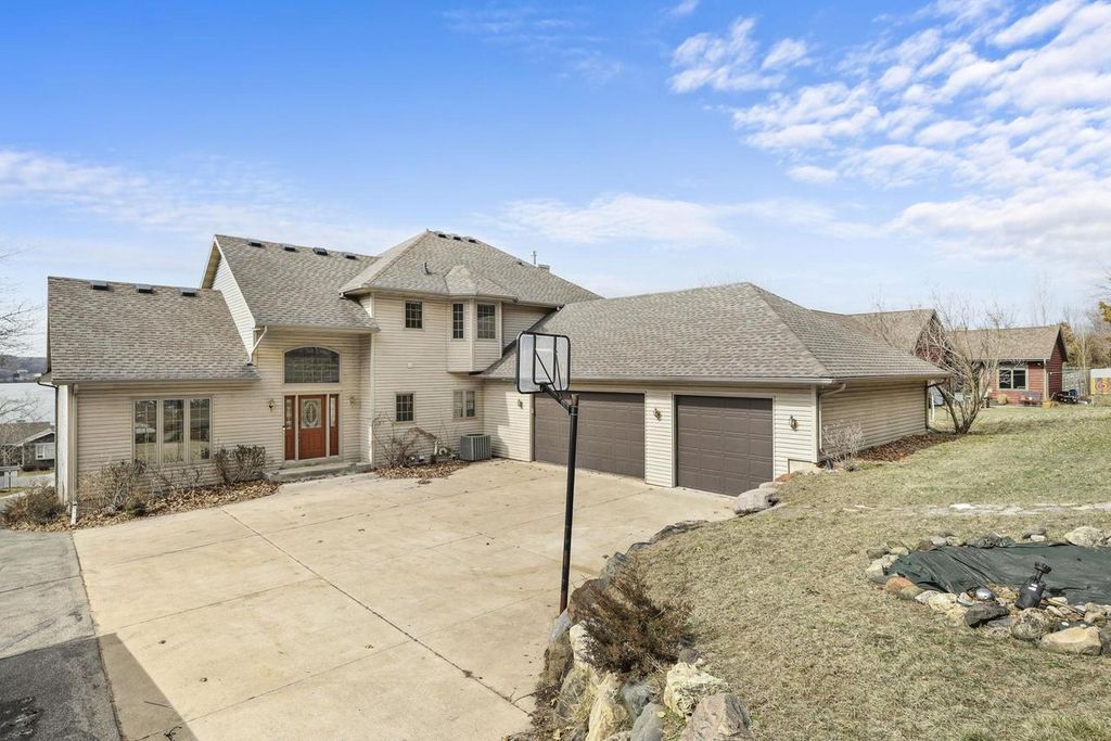 Photo of N2756 Demynck ROAD, Lodi, WI 53555 (MLS # 2018265)