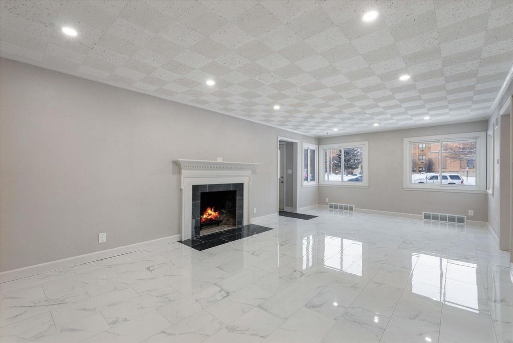 Photo of 1217 North AVENUE, Sheboygan, WI 53083 (MLS # 1945739)