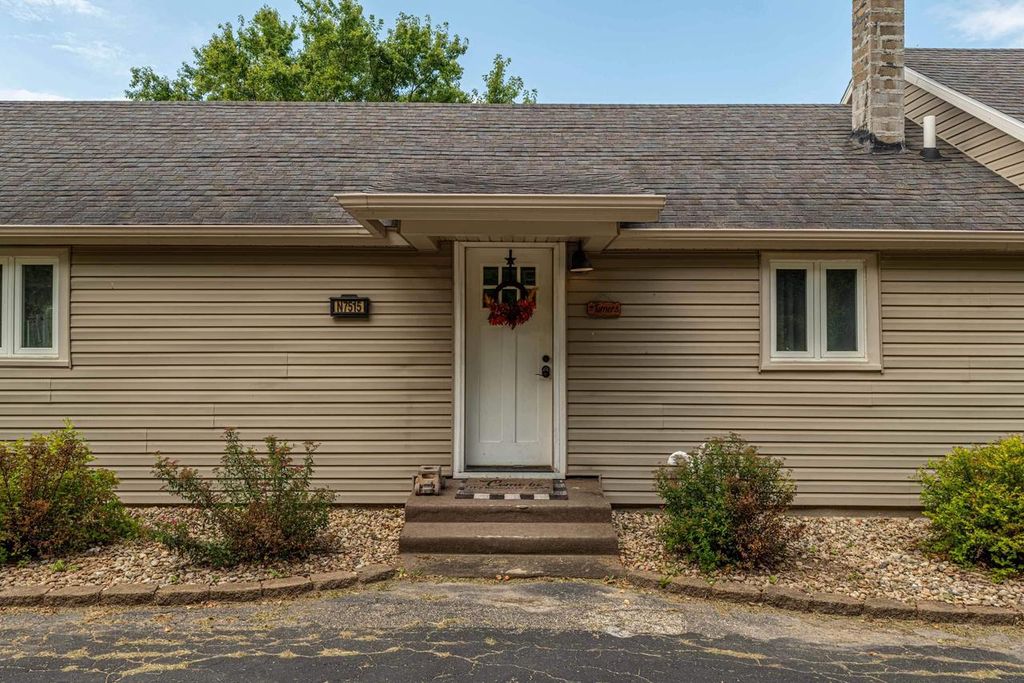 Photo of N7515 Gould Hill ROAD, Blanchardville, WI 53516 (MLS # 2013099)