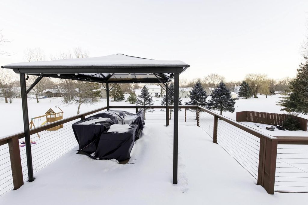 Photo of 212 Yarrow Hill DRIVE, Cottage Grove, WI 53527 (MLS # 2015426)