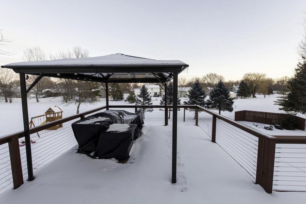 Photo of 212 Yarrow Hill DRIVE, Cottage Grove, WI 53527 (MLS # 2015426)