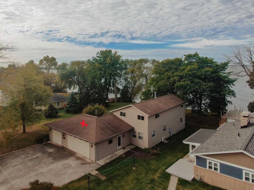Photo of N1637 Gladwater Beach ROAD, Malone, WI 53049 (MLS # 50316781)