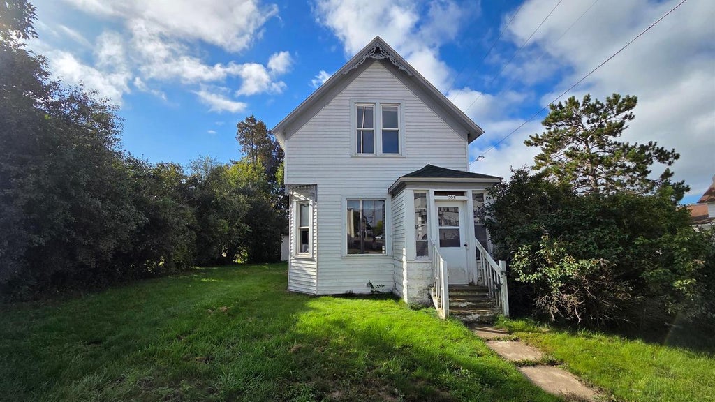 Photo of 301 E 1st STREET, Merrill, WI 54452 (MLS # 22604761)