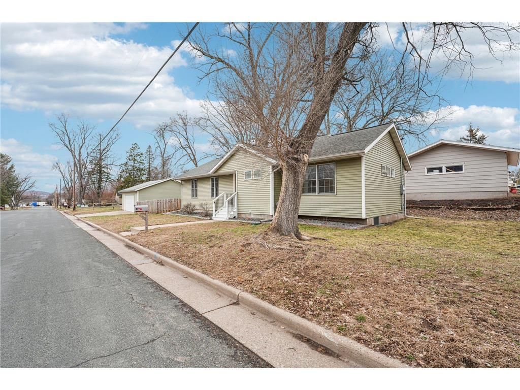 Photo of 719 Monroe STREET, Hudson, WI 54016 (MLS # 7045508)