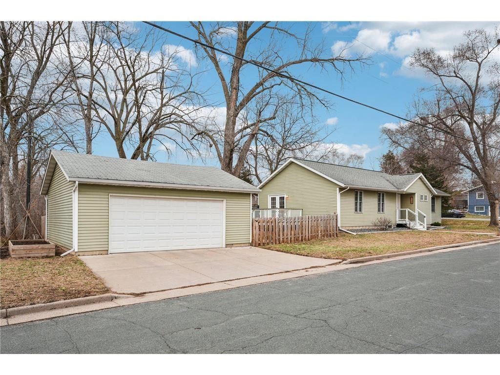 Photo of 719 Monroe STREET, Hudson, WI 54016 (MLS # 7045508)