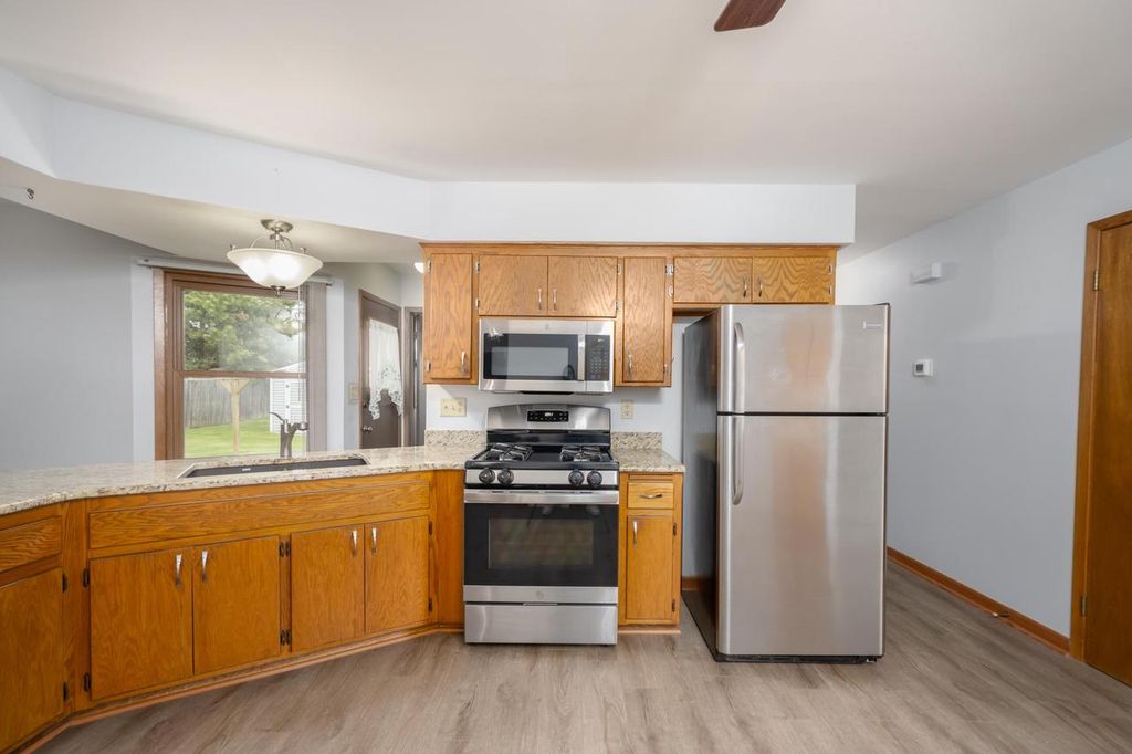 Photo of 3812 W Jodi PLACE, Franklin, WI 53132 (MLS # 1961728)