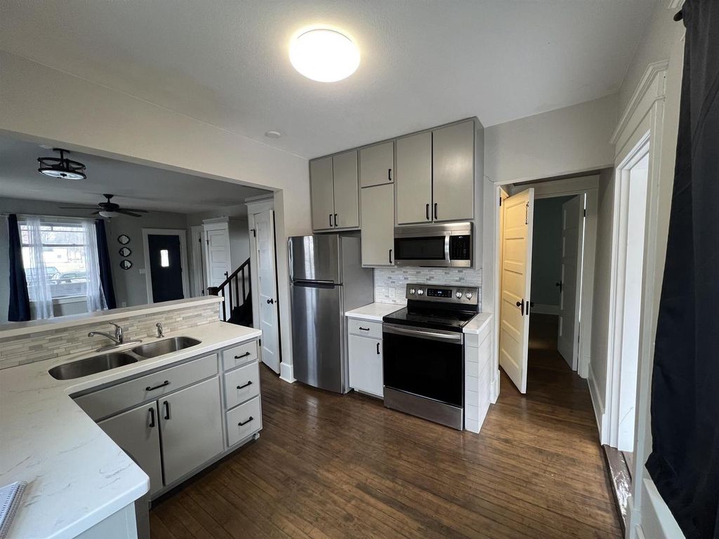 Photo of 339 E Richland STREET, Lone Rock, WI 53556 (MLS # 2014769)