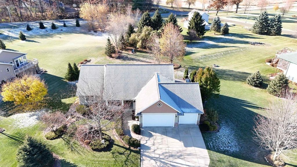 Photo of 3161 Lorrabud LANE, Sun Prairie, WI 53590 (MLS # 2016087)