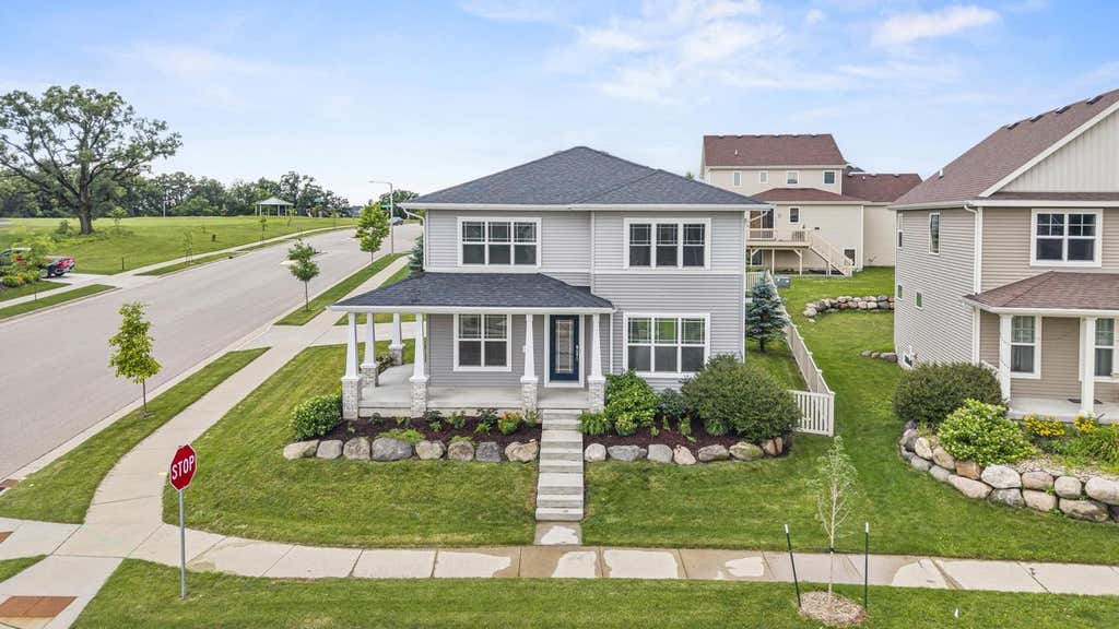 Photo of 602 Schewe ROAD, Middleton, WI 53562 (MLS # 2026639)