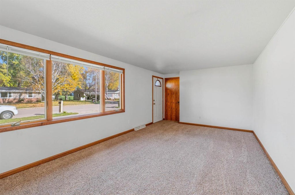 Photo of 541 Edgewood DRIVE, Waupun, WI 53963 (MLS # 2035473)