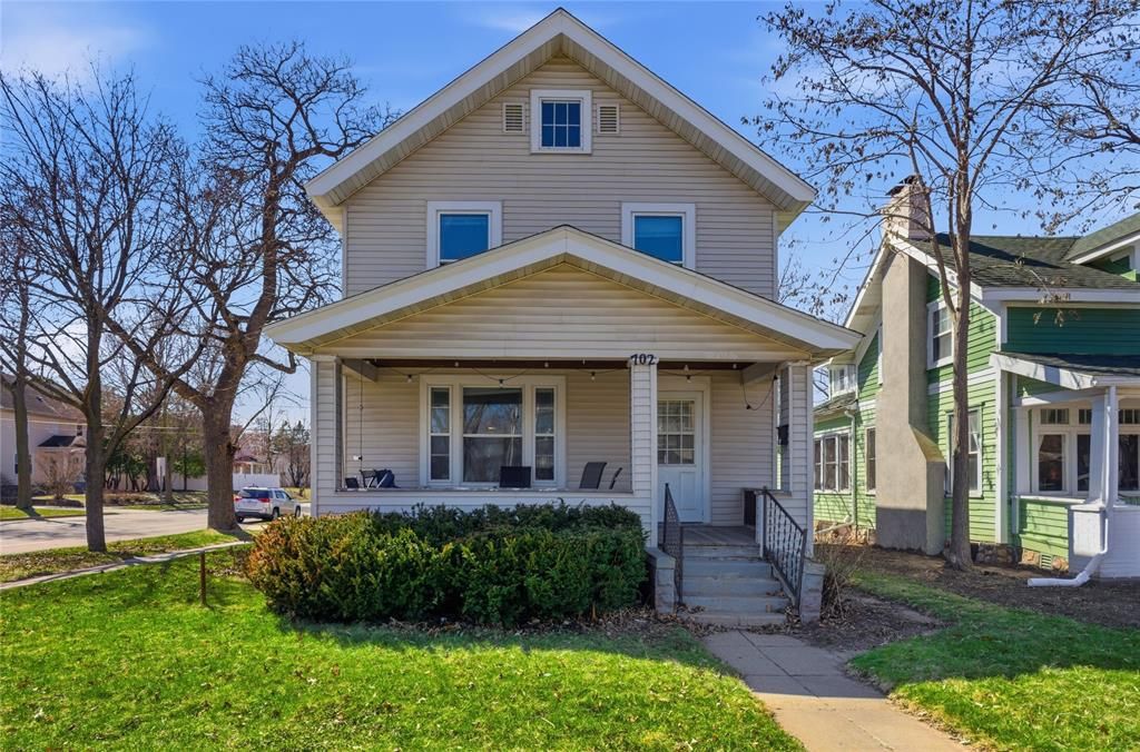 Photo of 702 5th AVENUE, Eau Claire, WI 54703 (MLS # 1600120)