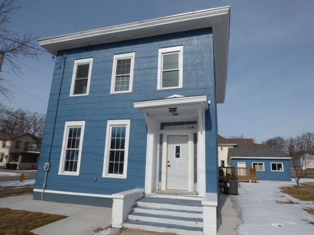 Photo of 423 St. Lawrence AVENUE, Beloit, WI 53511 (MLS # 2016465)